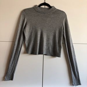 TROUVE GREY CROP LING SLEEVED TOP